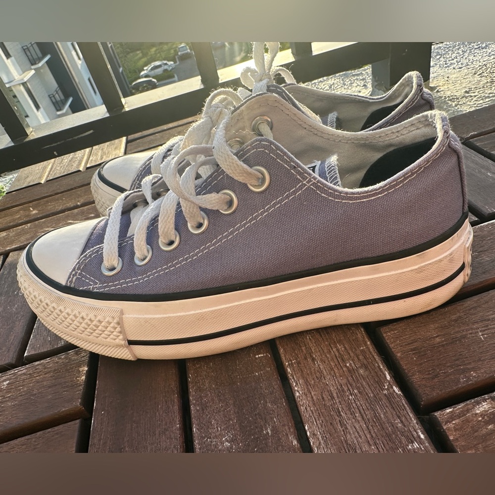 Converse Low Top Platform in Slate Lilac